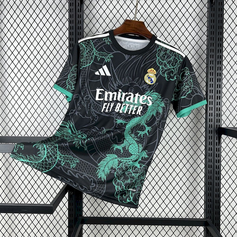 REAL MADRID EDICIÓN ESPECIAL NEGRO Y VERDE 25/26 HOMBRE 2