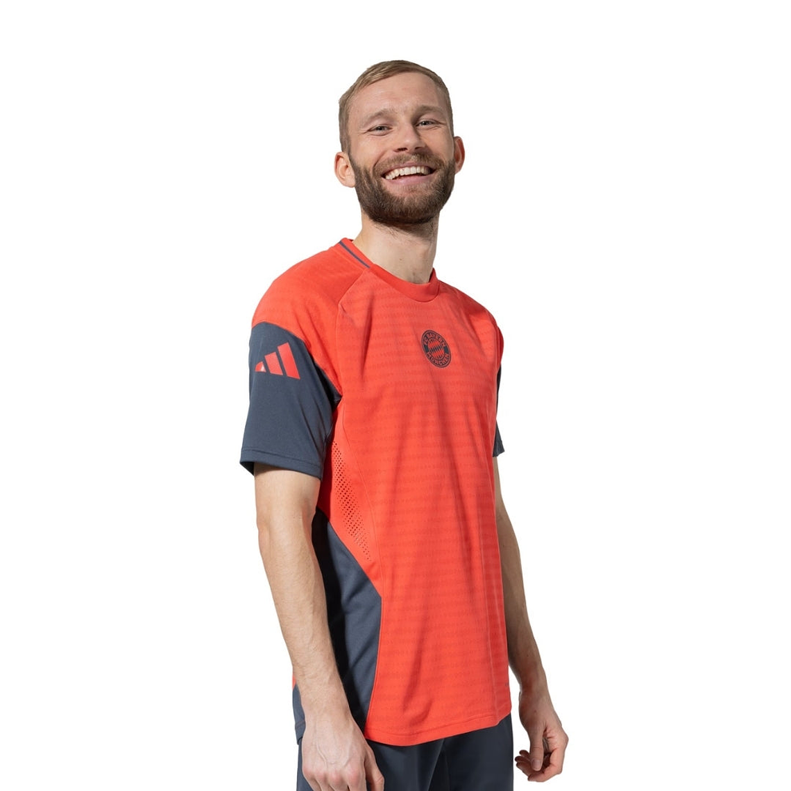 BAYERN MUNICH I ENTRENAMIENTO 25/26 HOMBRE 3