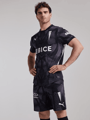 UNIVERSIDAD CATOLICA PORTERO 25/26 HOMBRE