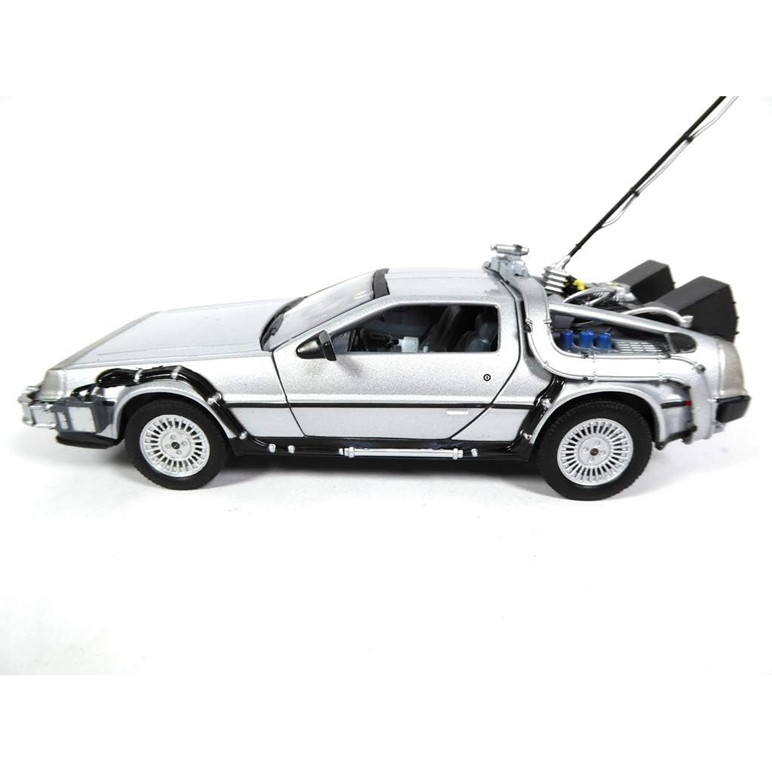 Welly - DeLorean Back to the Future 1 - Escala 1/24 7