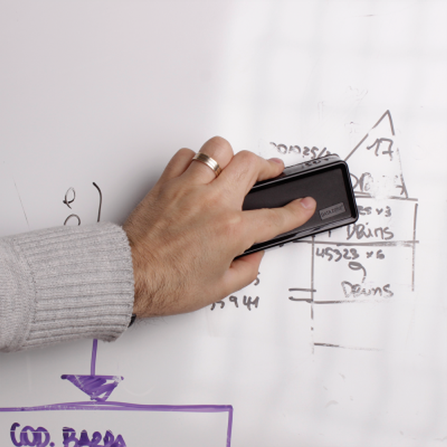 Datazone - Borrador Plastico Negro 2