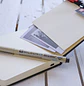 Sakura - Sketchbook Papel Crema 9X14 Cm - 140G - 80HJ + Pigma PN - Miniatura 2