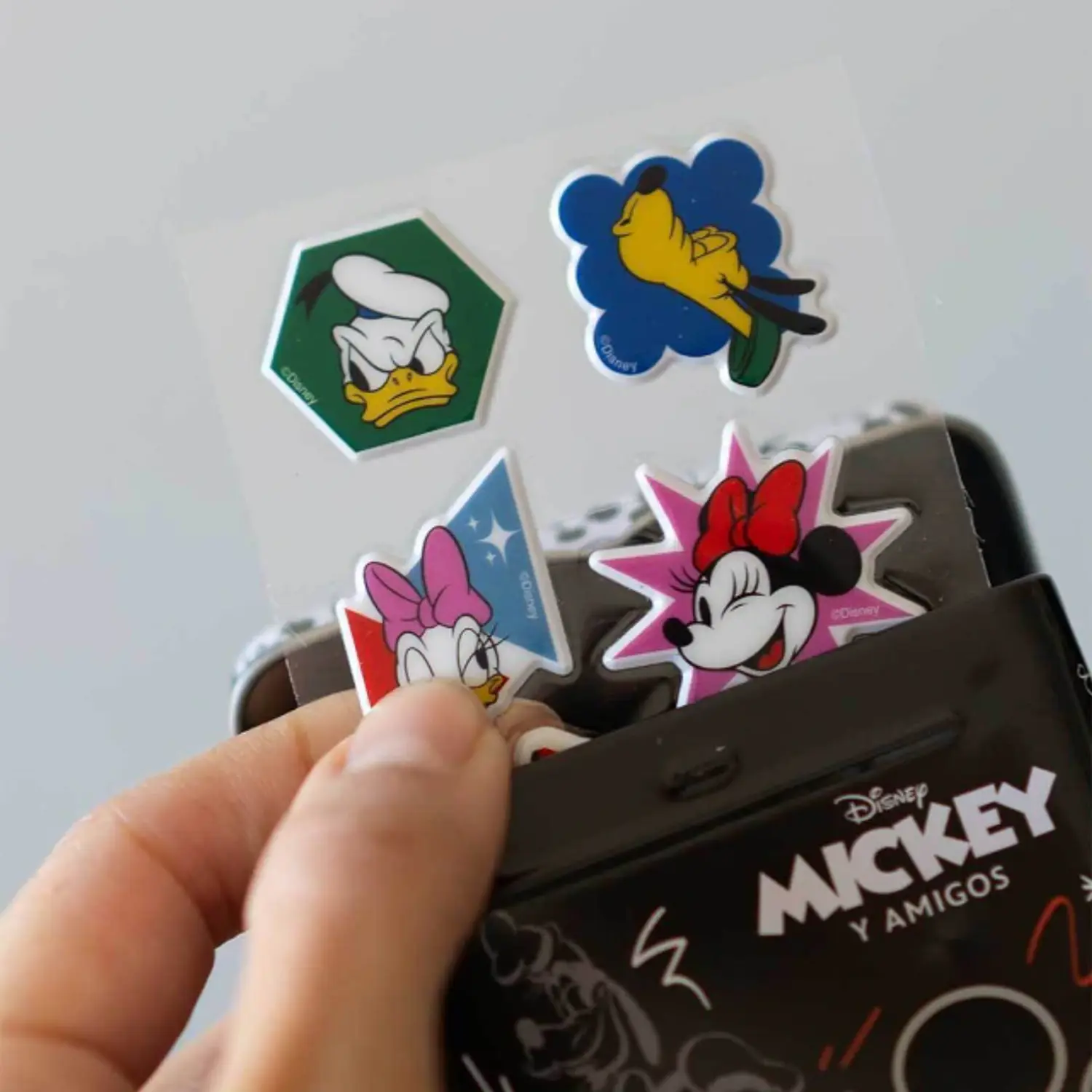 Wero – Lata Multi-Stickers Mickey And Friends – 8 Láminas – 2