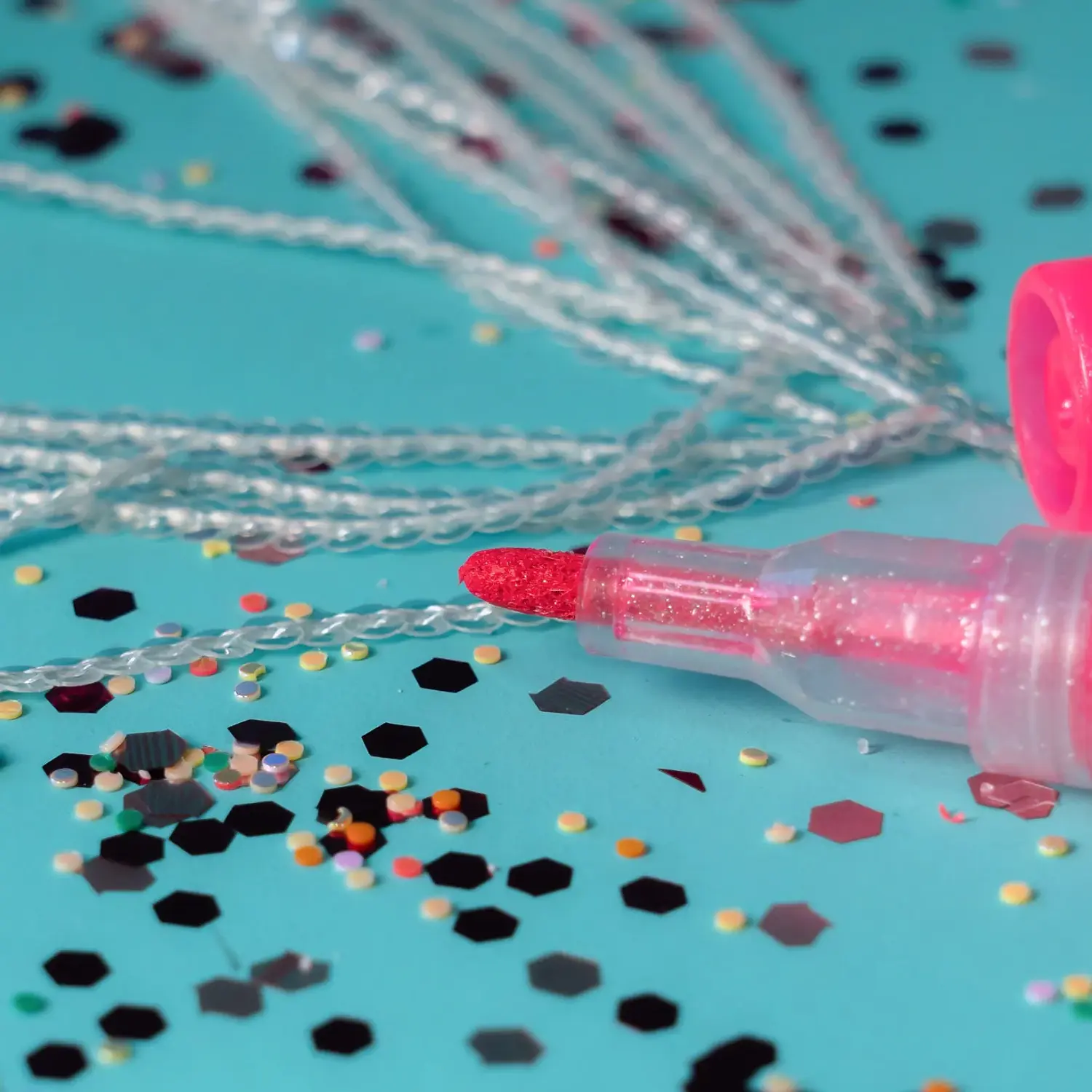 GOW – Marcadores con Glitter – Punta Fina – 6 Colores – 4