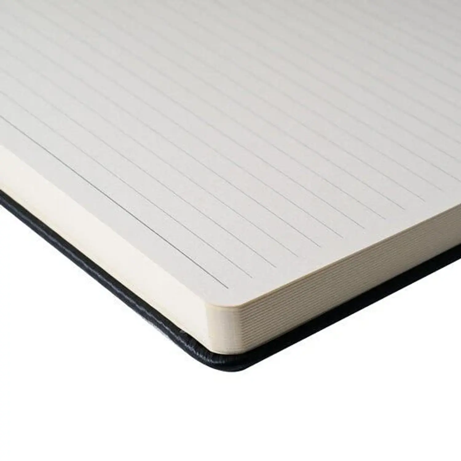 Sakura – Libreta Hoja Crema con Líneas – 21 x 30 cm – 4