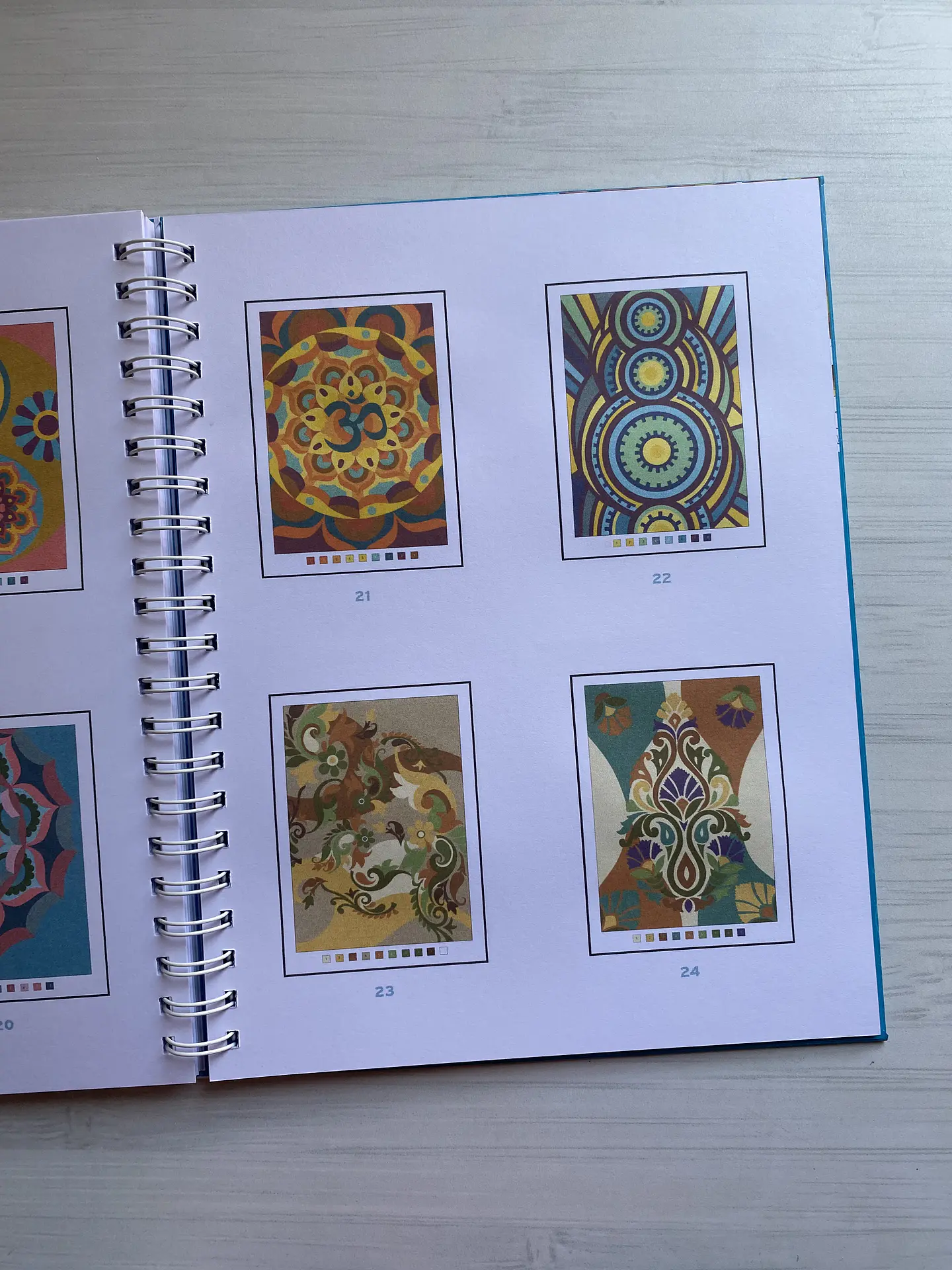 Libro para colorear “ Mandalas