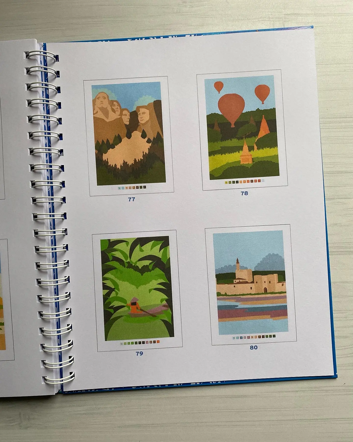 Libro para colorear “ Tour du Monde -  Vuelta al Mundo