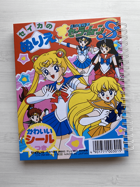 Libro para colorear “Sailor Moon” 9