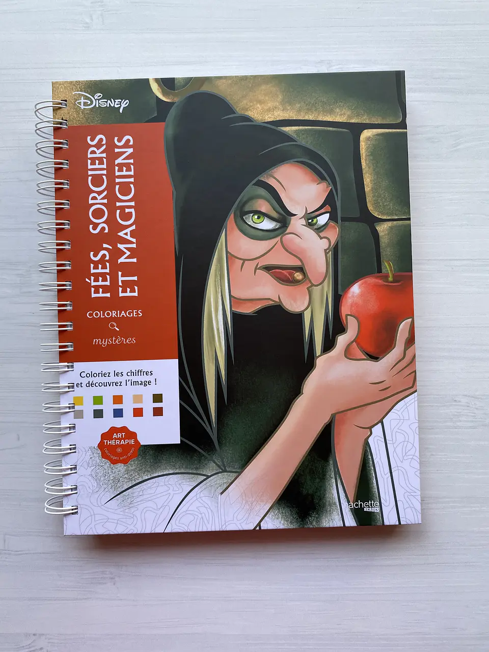 Libro para colorear “Hadas, Brujos y Magos” 1