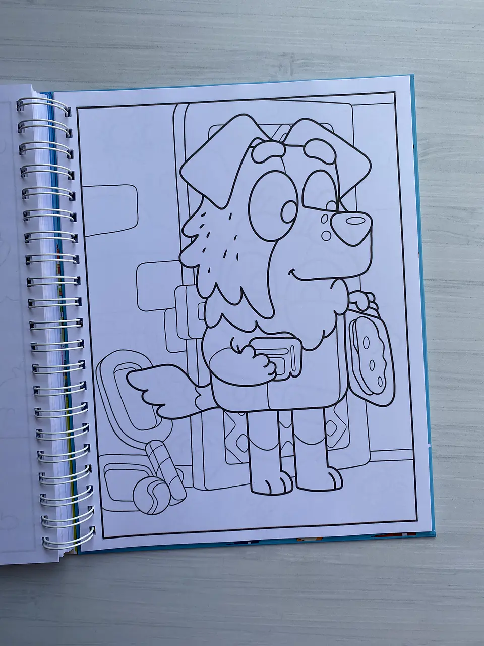 Libro para colorear “Bluey” (100 imágenes) 7