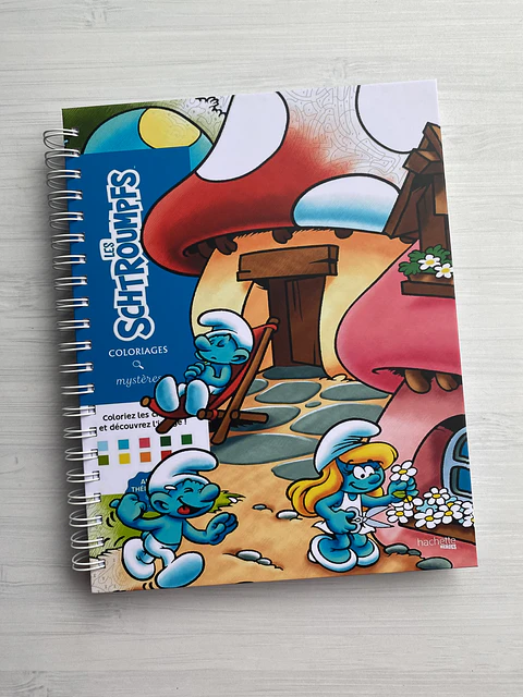 Libro para colorear “Los pitufos”