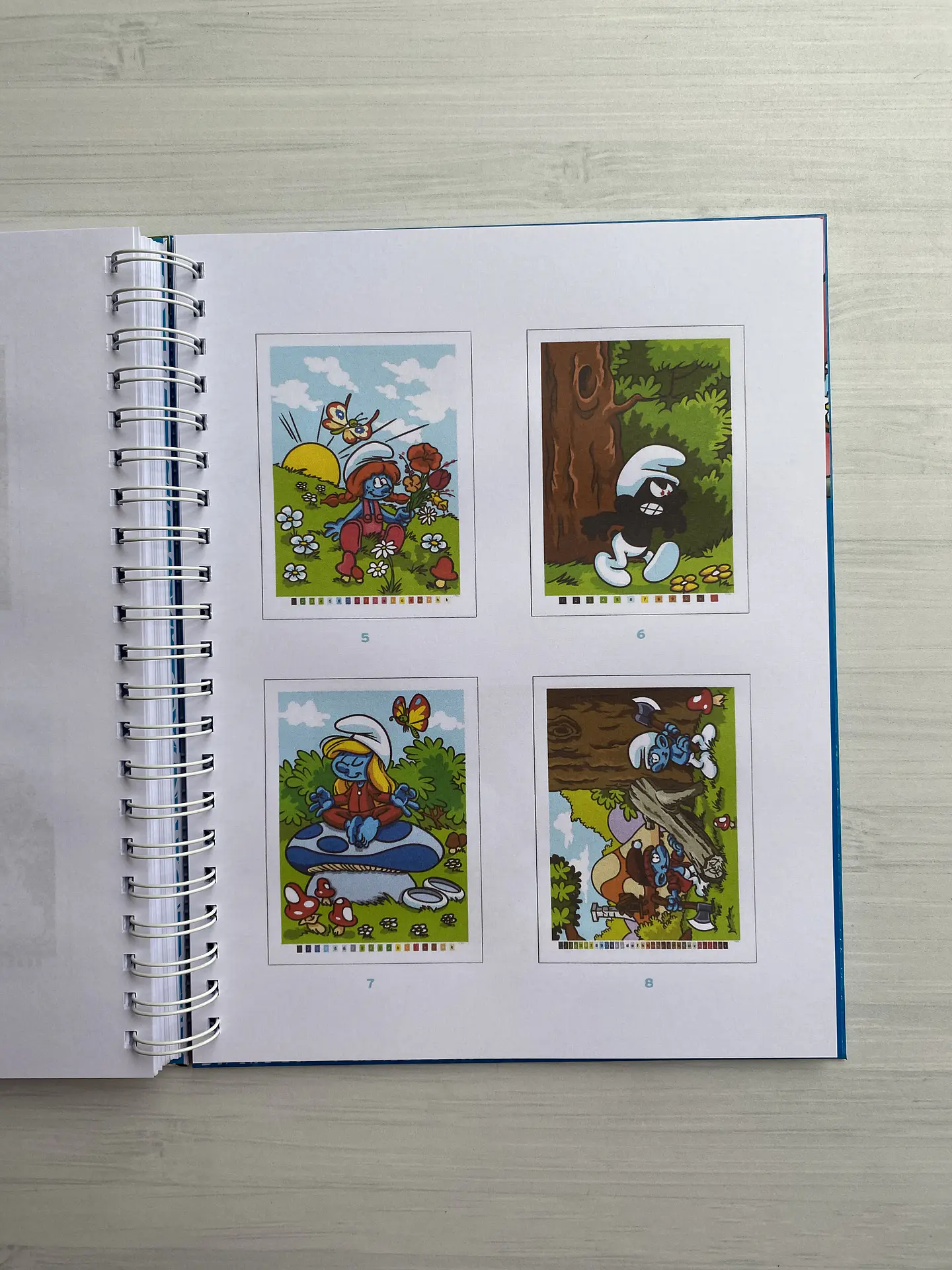 Libro para colorear “Los pitufos” 5
