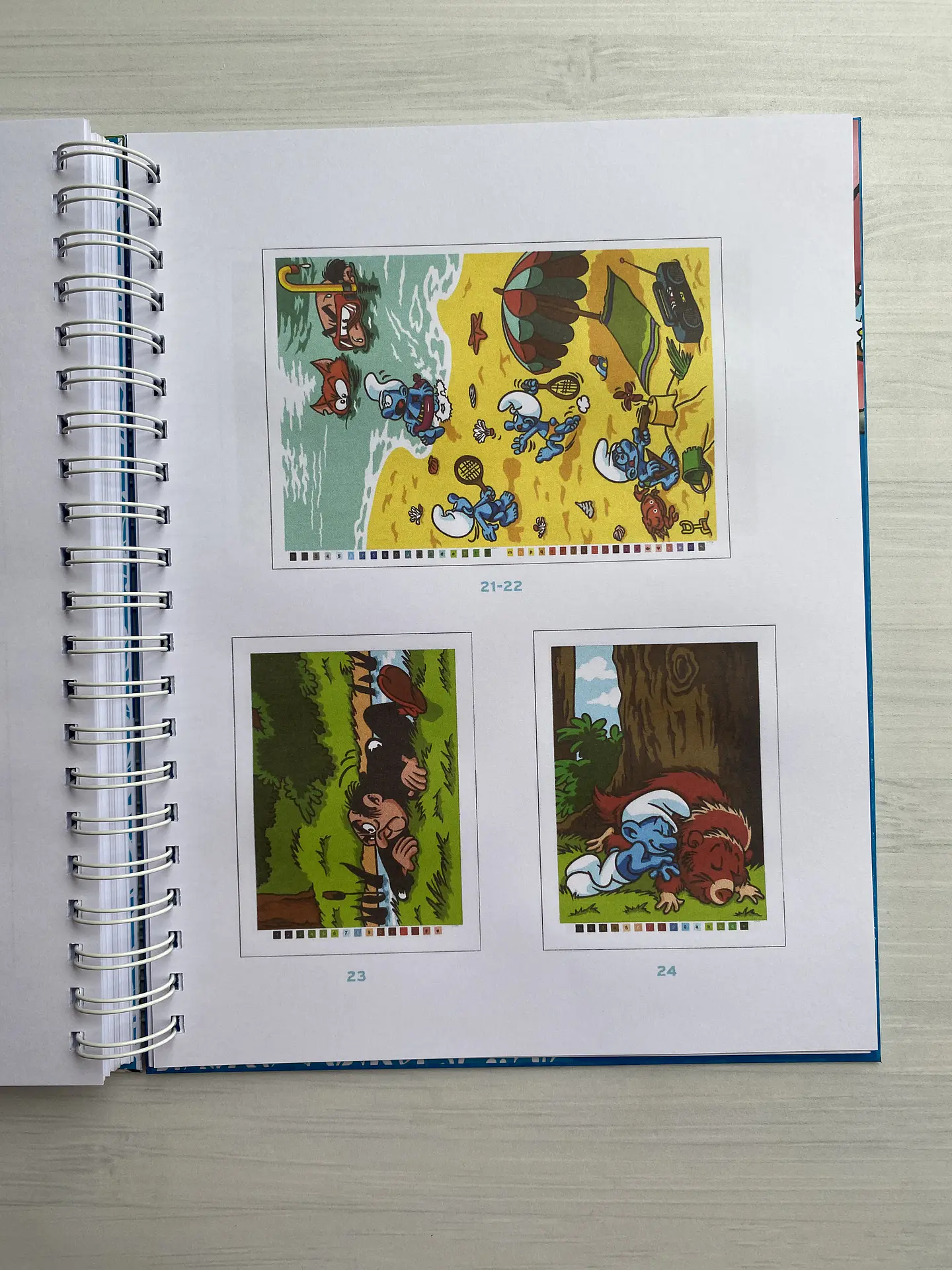 Libro para colorear “Los pitufos” 7