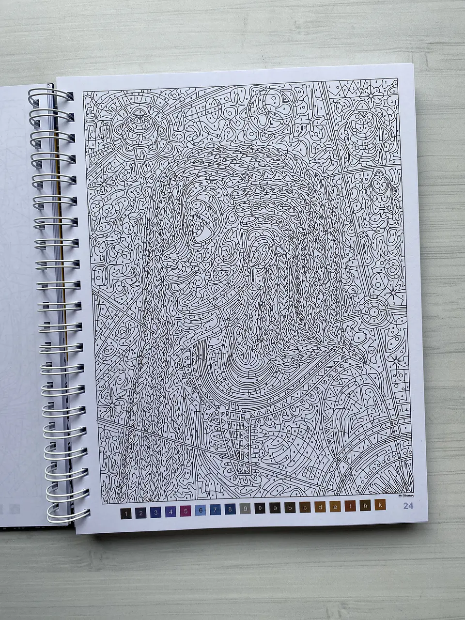 Libro para colorear “Lo mejor de heroínas” 2