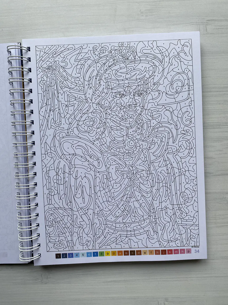 Libro para colorear “Lo mejor de heroínas” 4