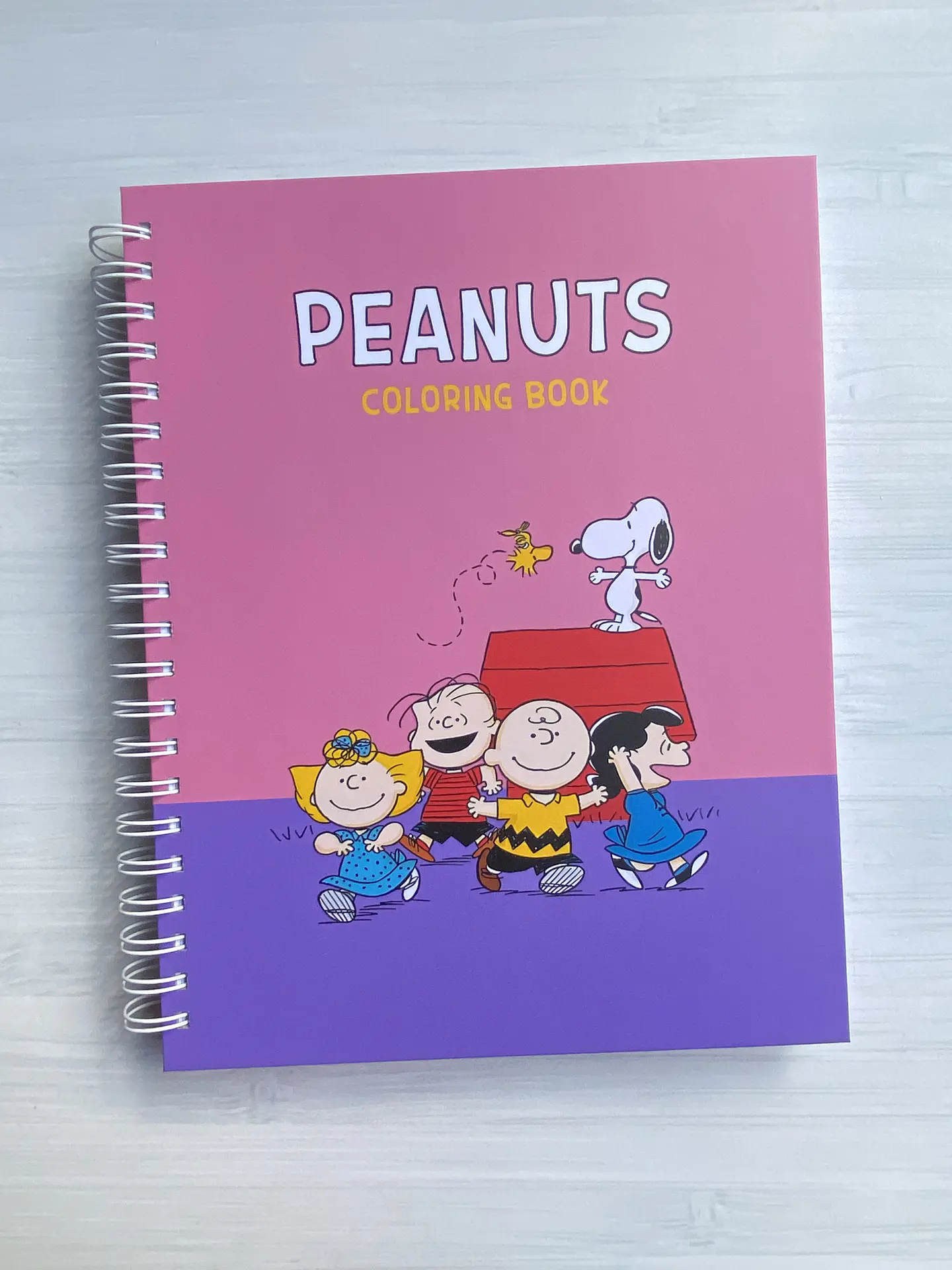 Libro para colorear “Peanuts” 1
