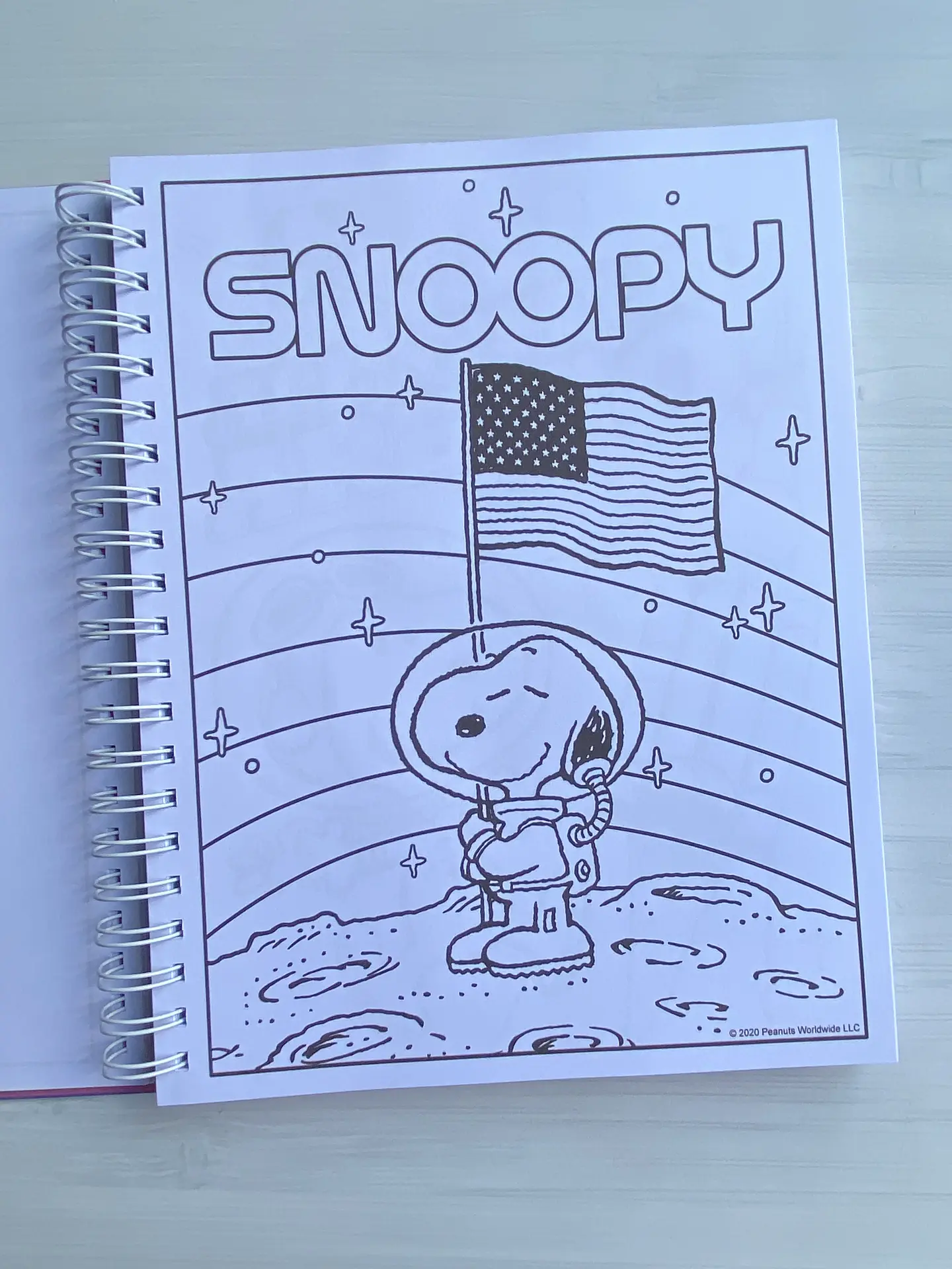 Libro para colorear “Peanuts” 2