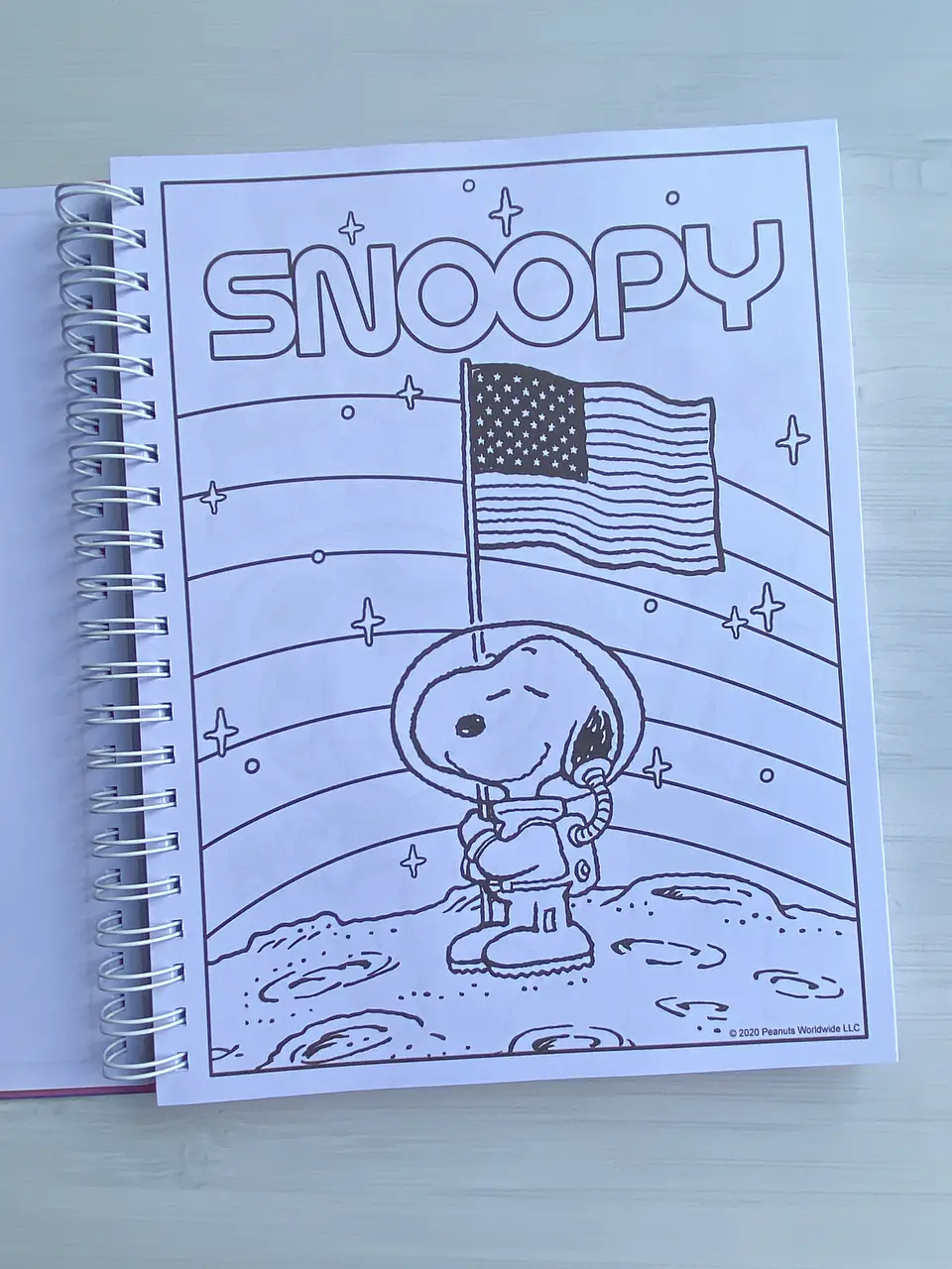 Libro para colorear “Peanuts” 2