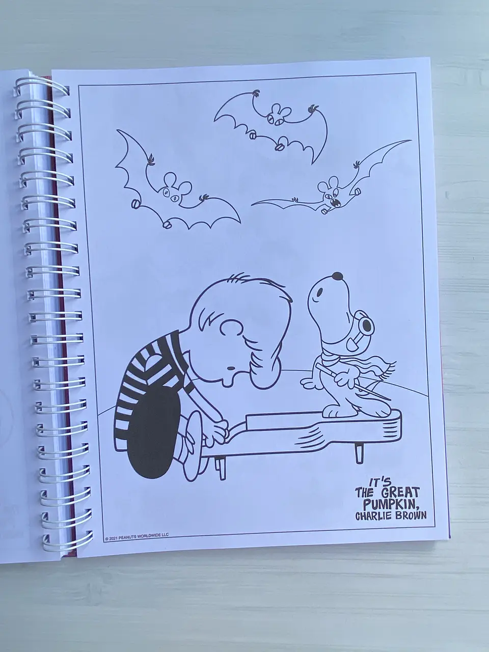 Libro para colorear “Peanuts” 8