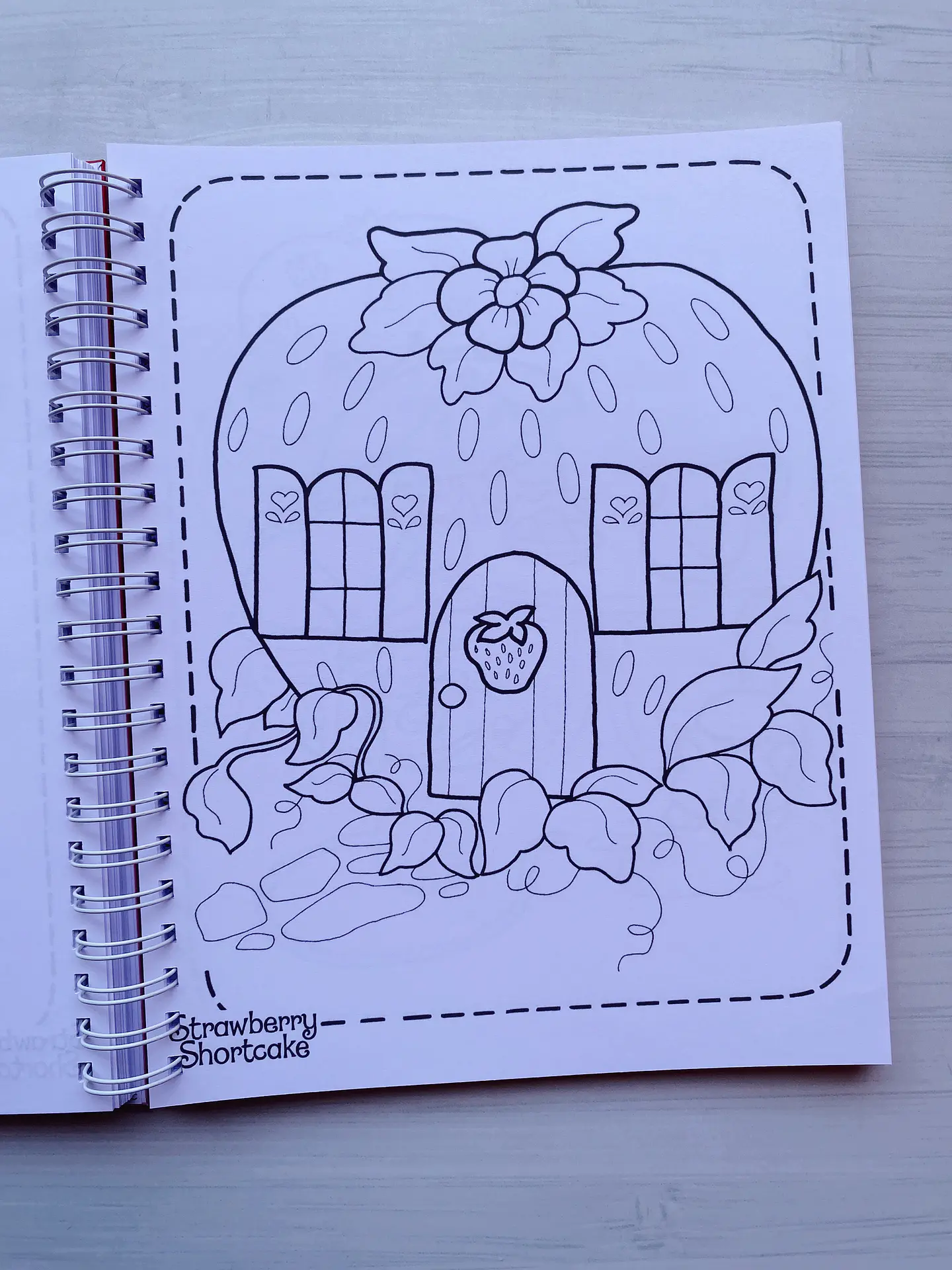 Libro para colorear “Frutillitas” 5