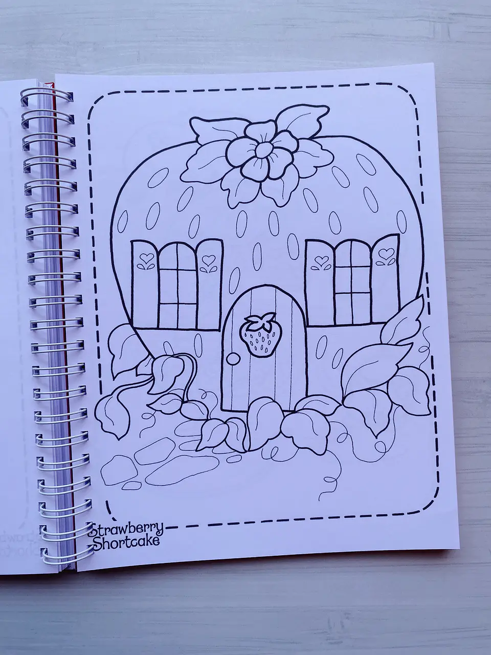 Libro para colorear “Frutillitas” 5