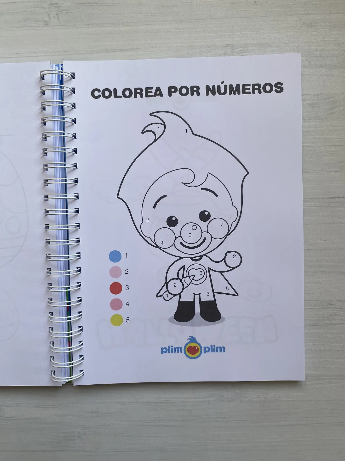 Libro para colorear “PLIM PLIM” 10