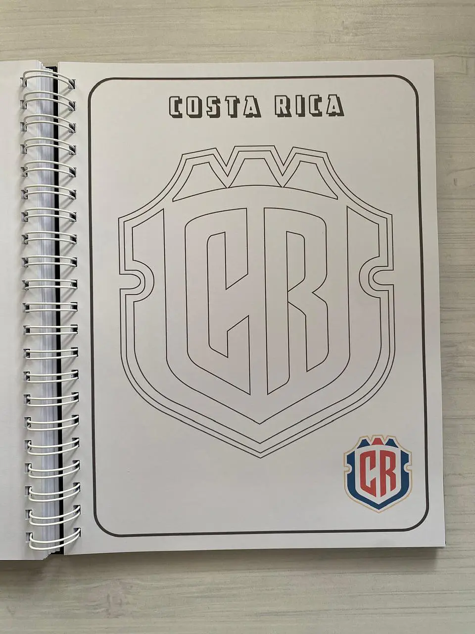 Libro para colorear “Escudos de los equipos de la copa mundial de la FIFA” 14