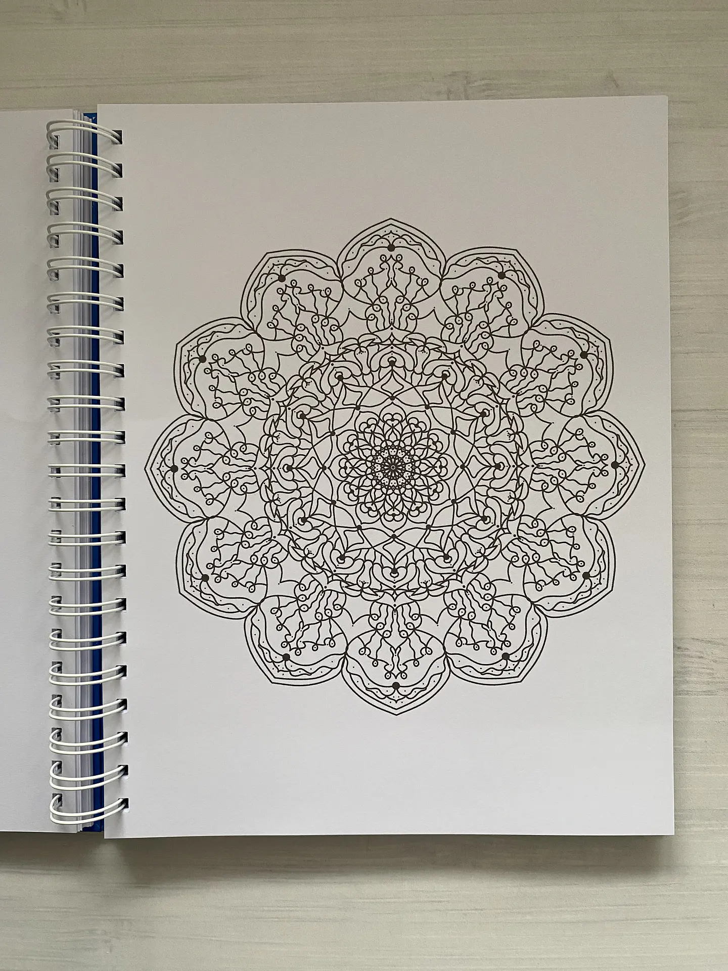 Libro para colorear “ Mandala