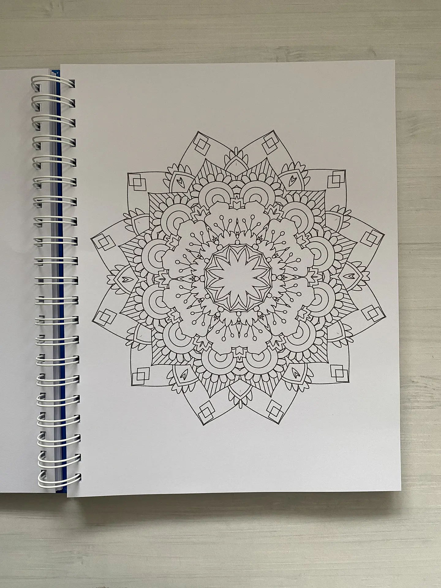 Libro para colorear “ Mandala