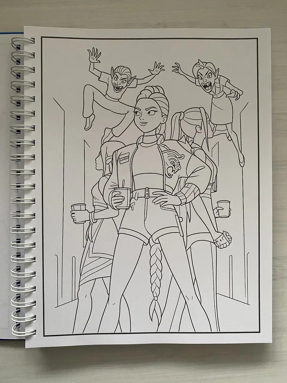Libro para colorear “KPop Demon Hunters” 7
