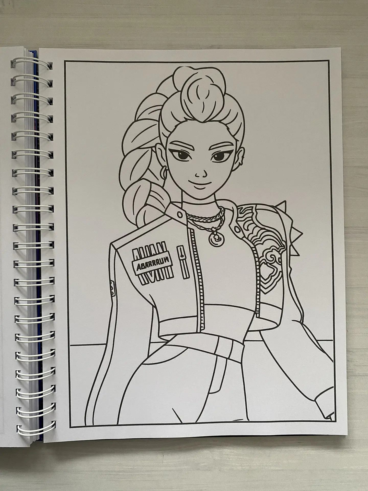 Libro para colorear “KPop Demon Hunters” 12