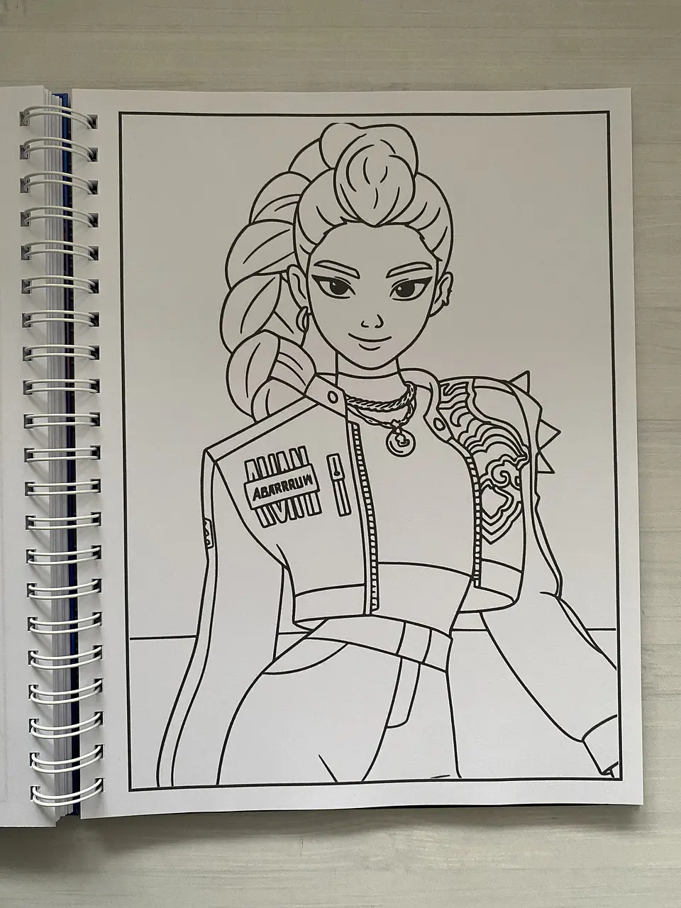 Libro para colorear “KPop Demon Hunters” 12