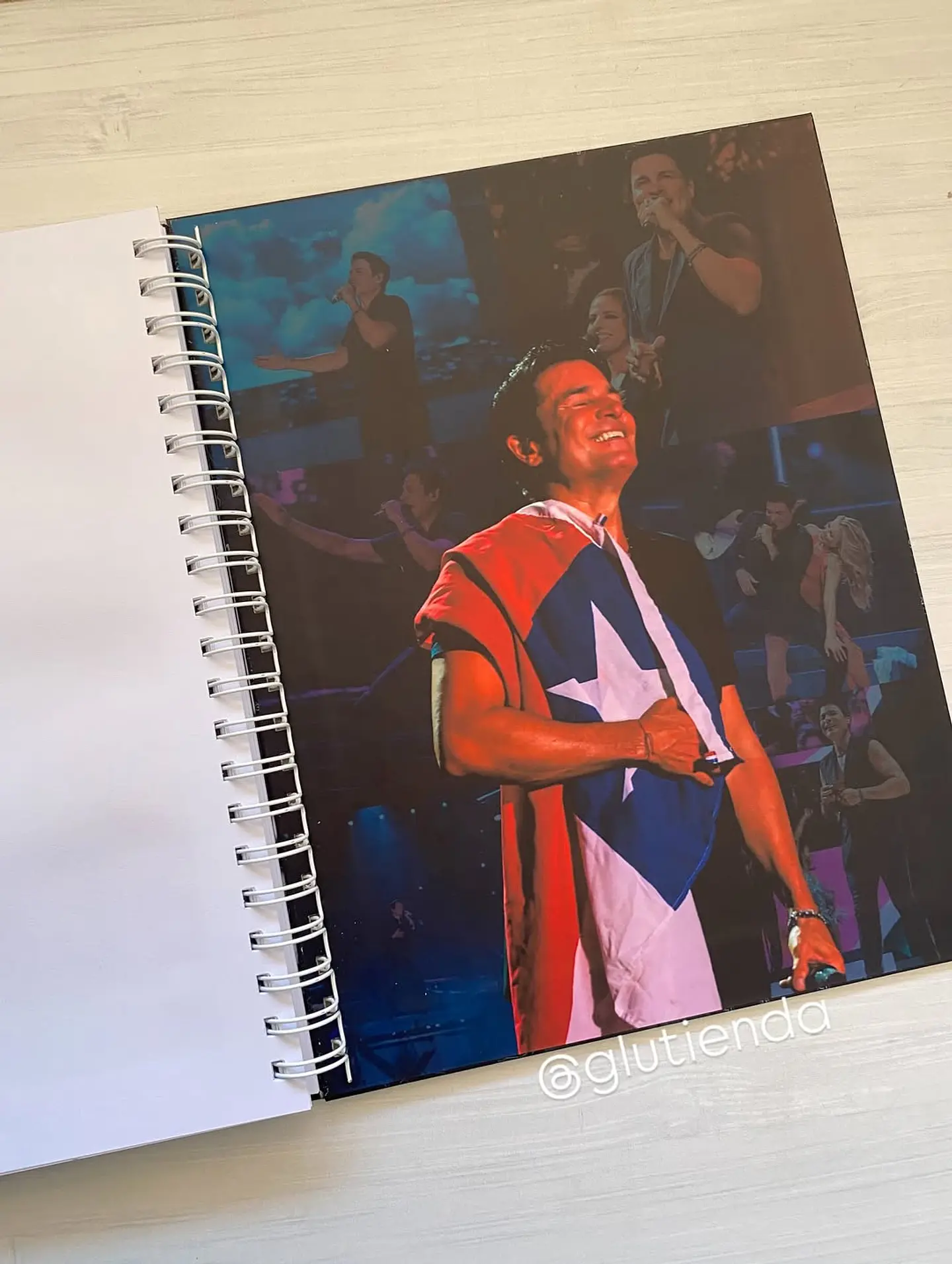 Libro para colorear Chayanne 11