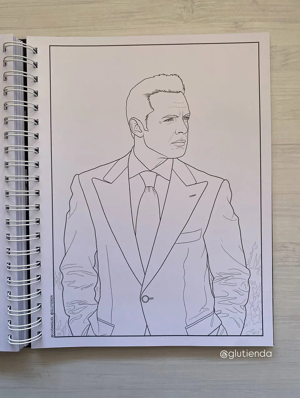 Libro para colorear Luis Miguel 3