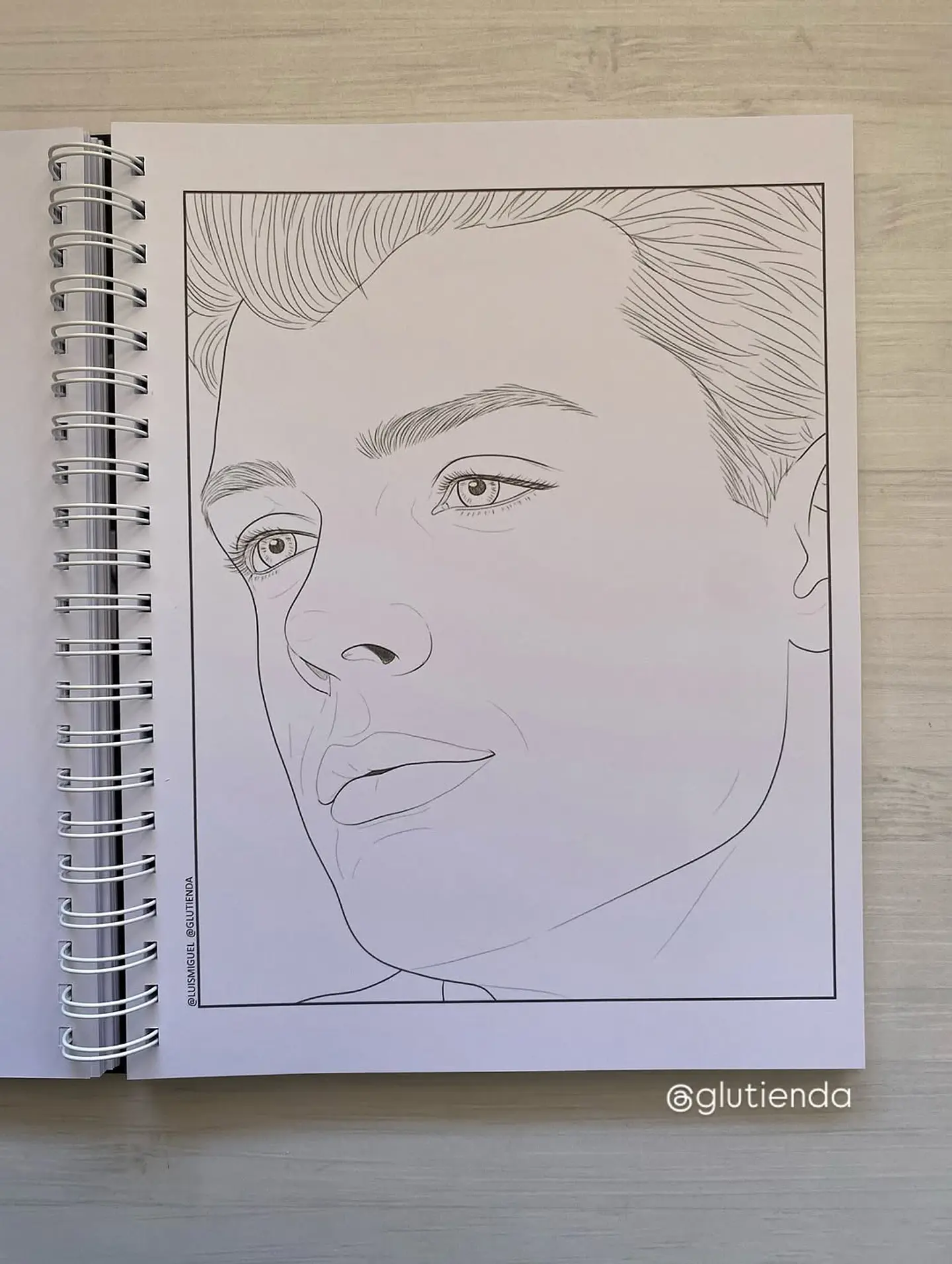 Libro para colorear Luis Miguel 7