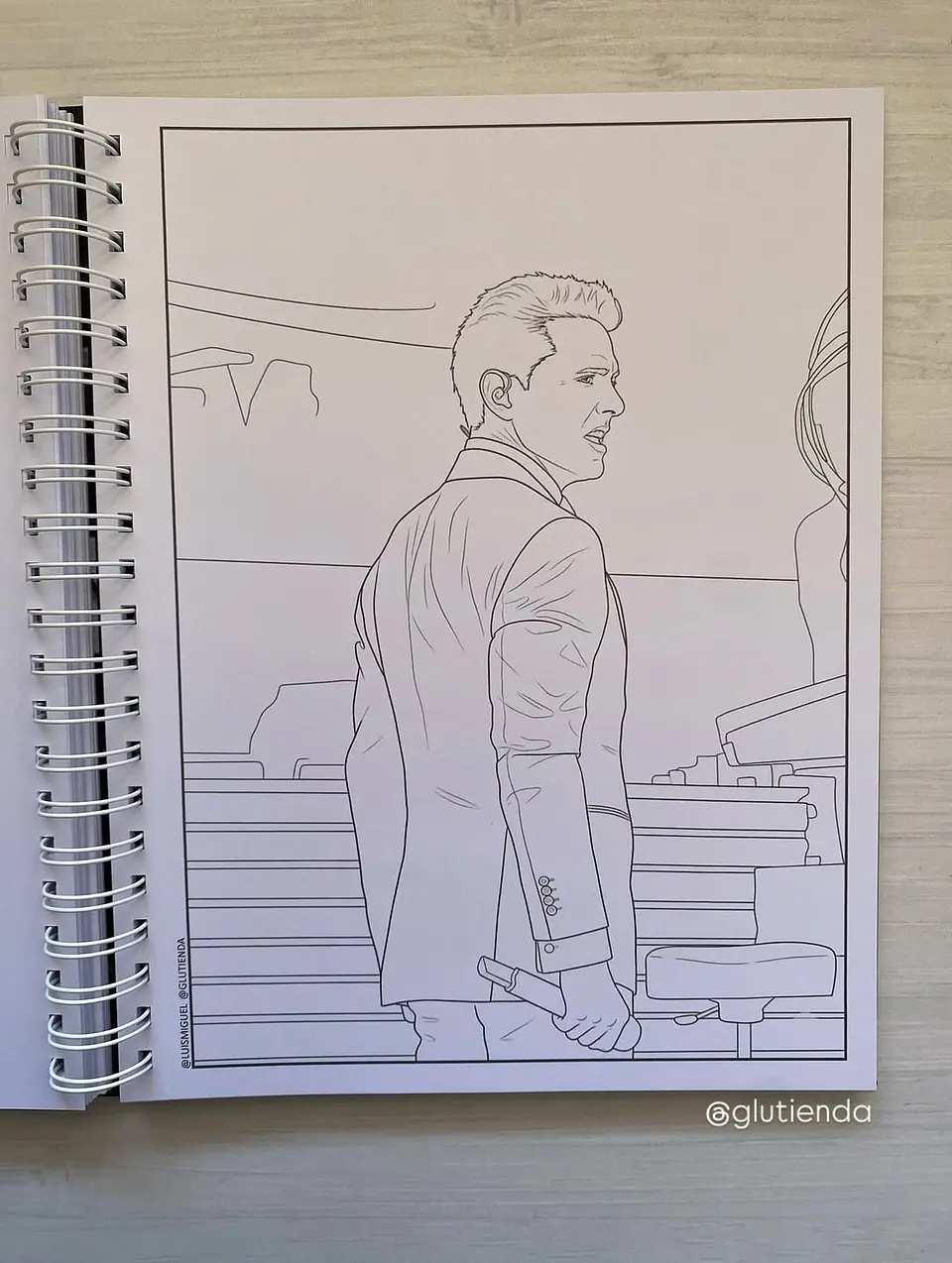 Libro para colorear Luis Miguel 13