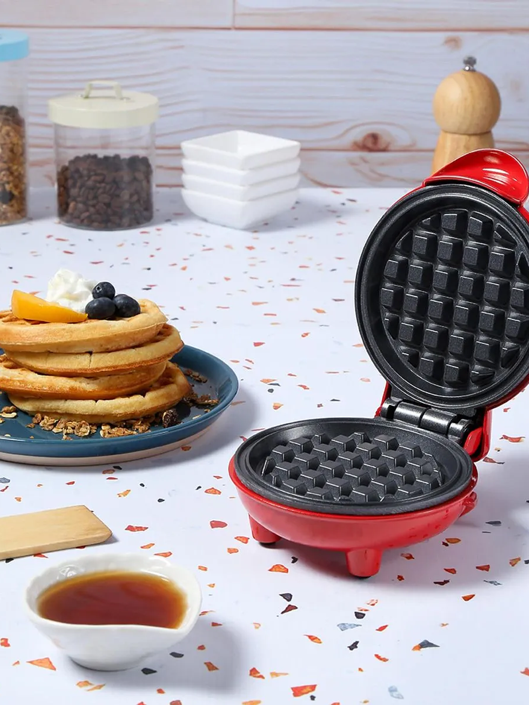 Mini Wafflera Roja home elements hewm513r 4