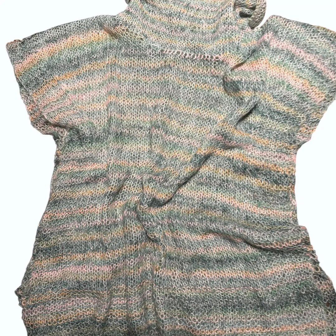 CHALECO DE LANA TEJIDO A MANO DISEÑO EXCLUSIVO 1