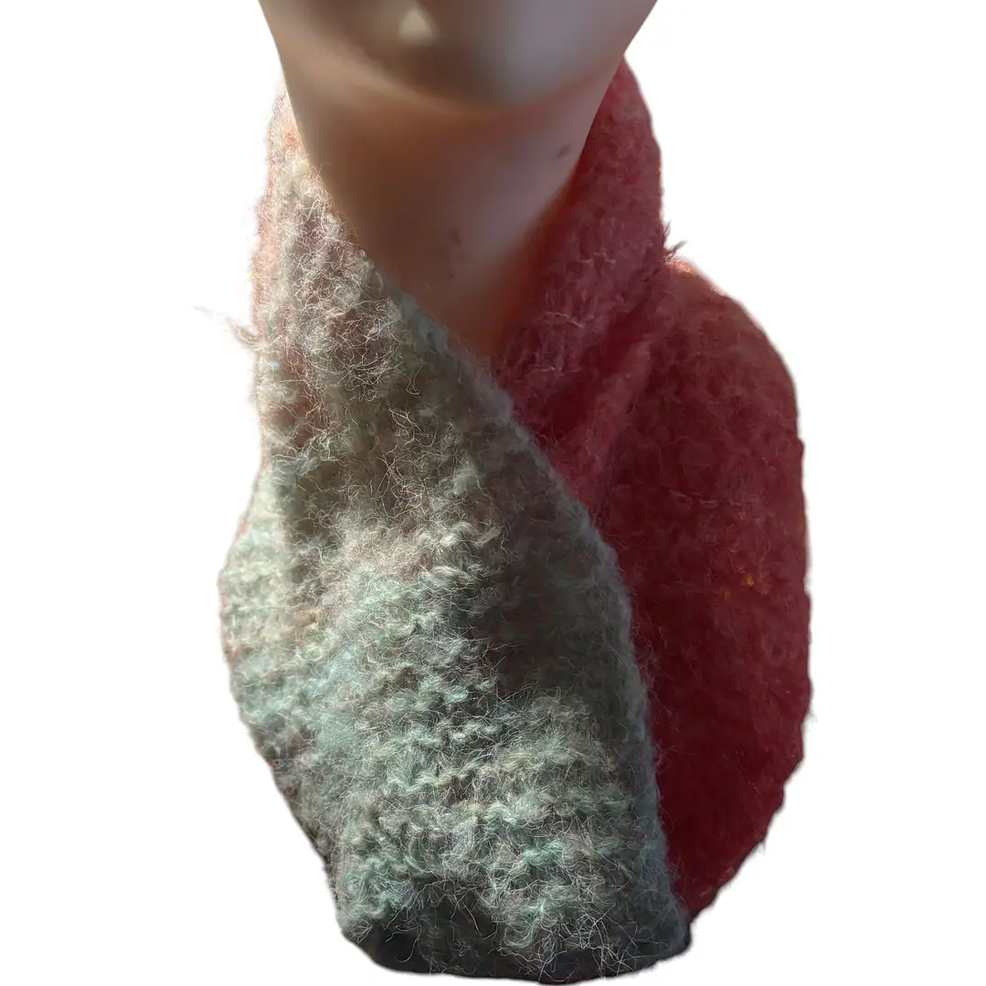 CUELLO DE LANA MOHAIR HECHO A MANO DISEÑO EXCLUSIVO 2