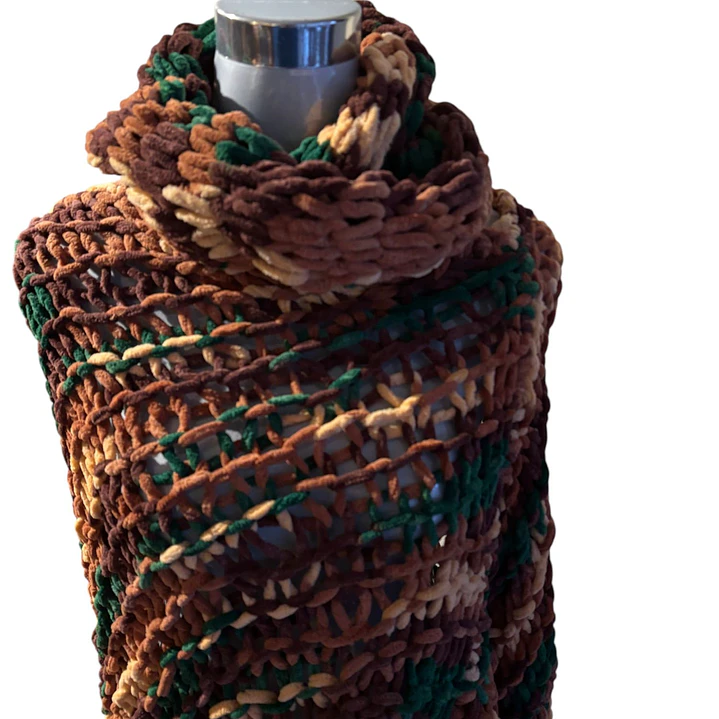 PONCHO TEJIDO A MANO DISEÑO EXCLUSIVO 2
