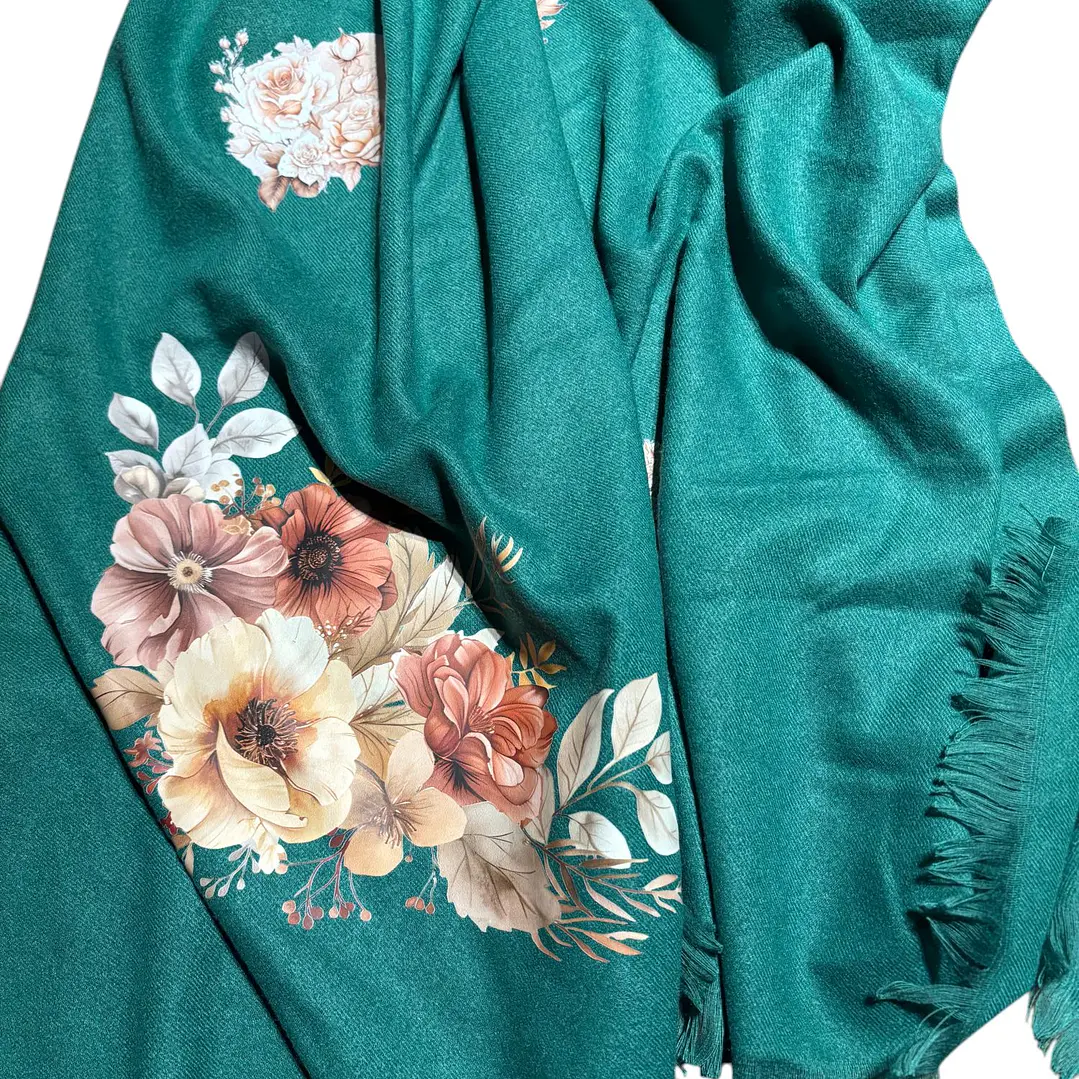 CHAL DE LANILLA HECHO A MANO DISEÑO EXCLUSIVO 3