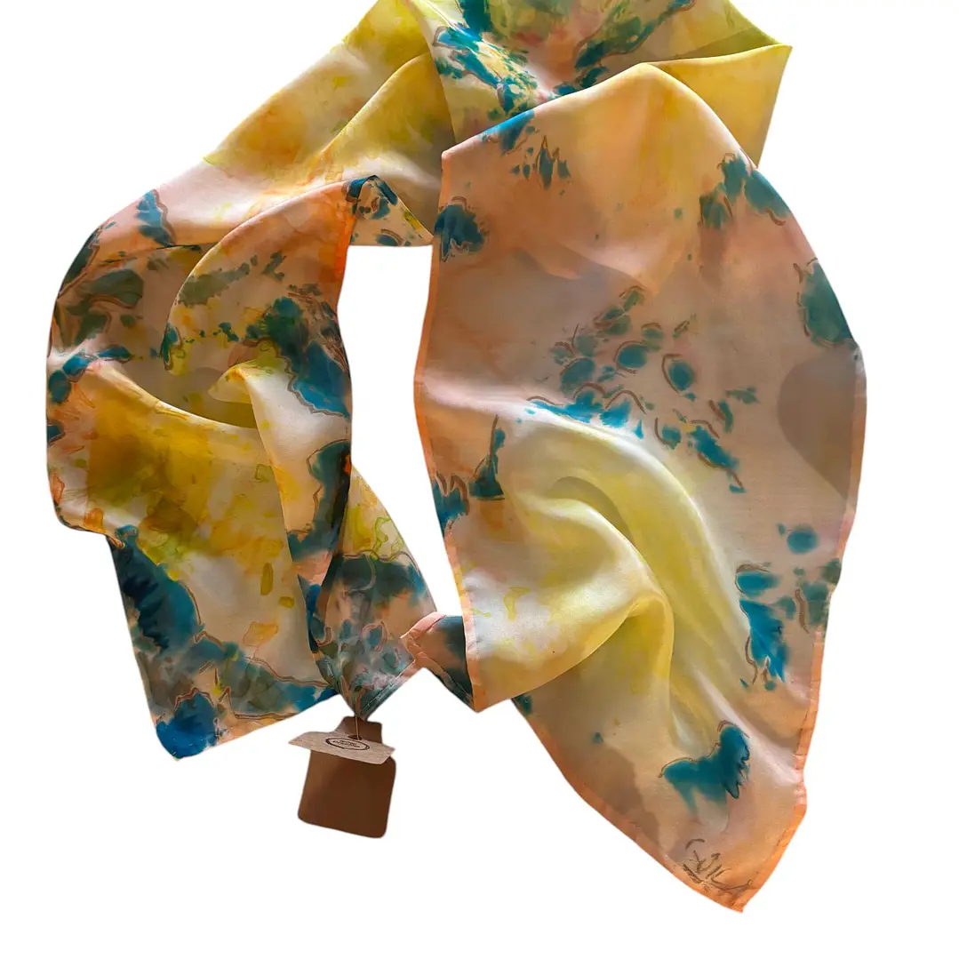 PAÑUELO SEDA NATURAL PINTADO A MANO DISEÑO EXCLUSIVO 2