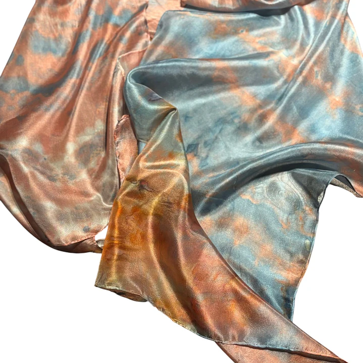 PAÑUELO SEDA NATURAL PINTADO A MANO DISEÑO EXCLUSIVO 2