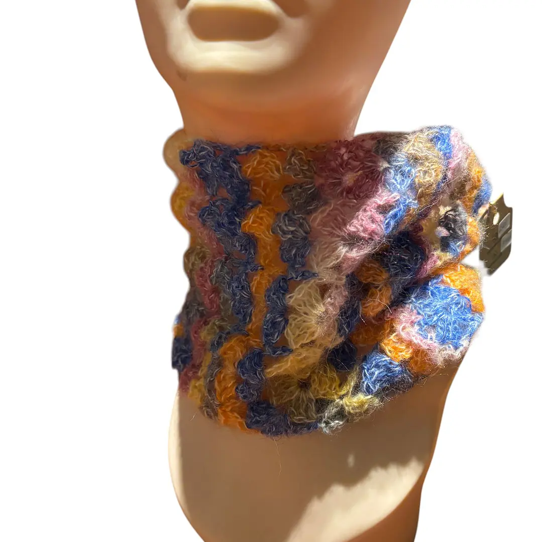CUELLO DE LANA MOHAIR HECHO A MANO DISEÑO EXCLUSIVO 2