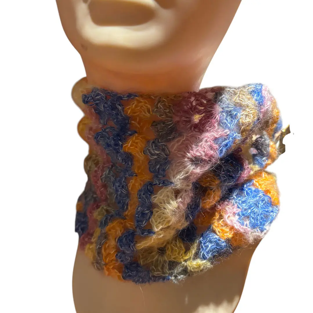 CUELLO DE LANA MOHAIR HECHO A MANO DISEÑO EXCLUSIVO 3