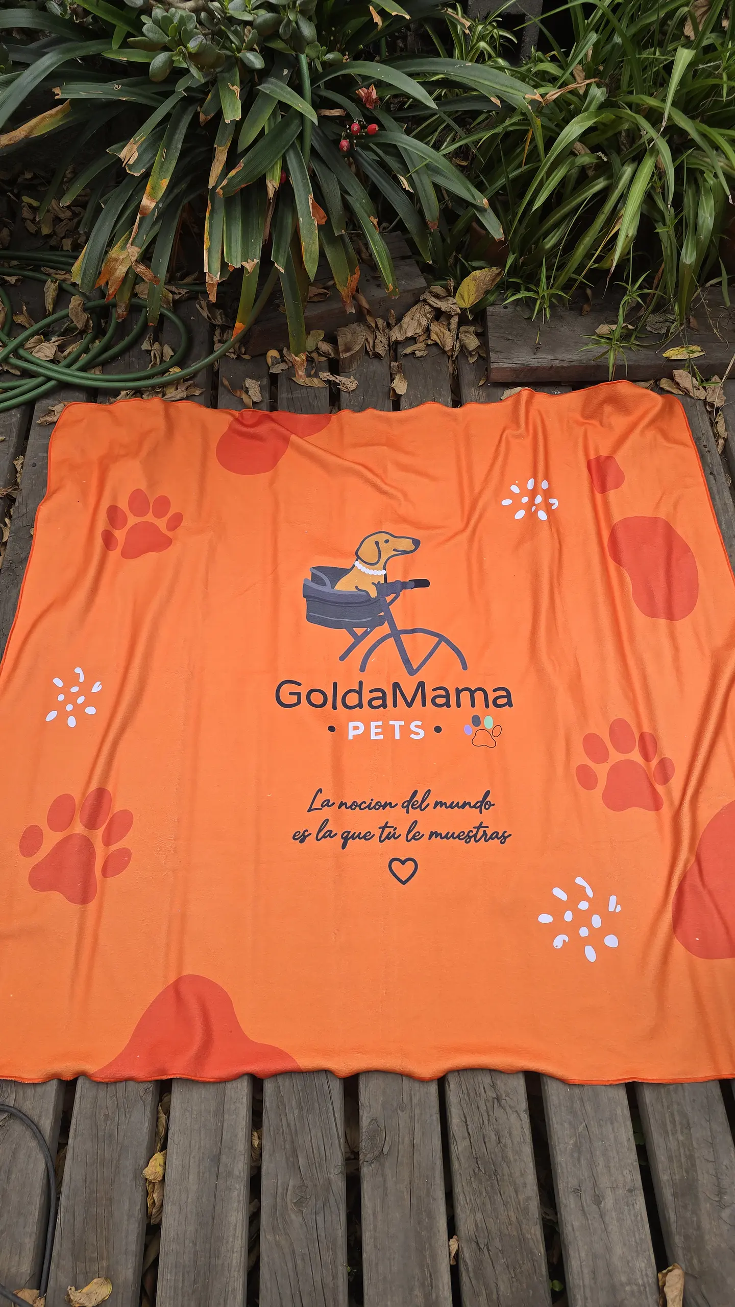 Manta Premium GoldaMama Pets – Edición Limitada 150 × 130 cm 3