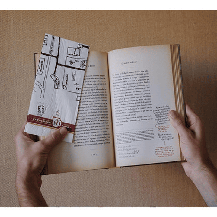 S El Barco De Teseo 8