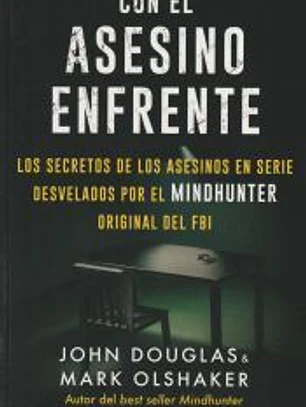 Con el asesino enfrente