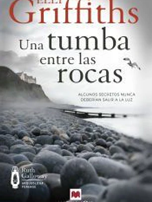 Una tumba entre las rocas