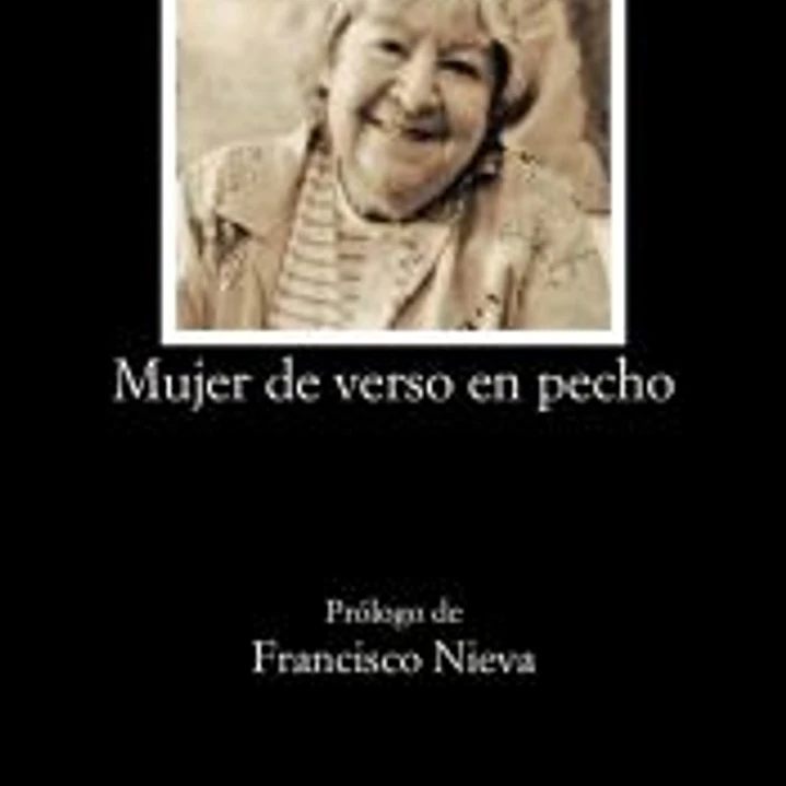 Mujer de verso en pecho 1